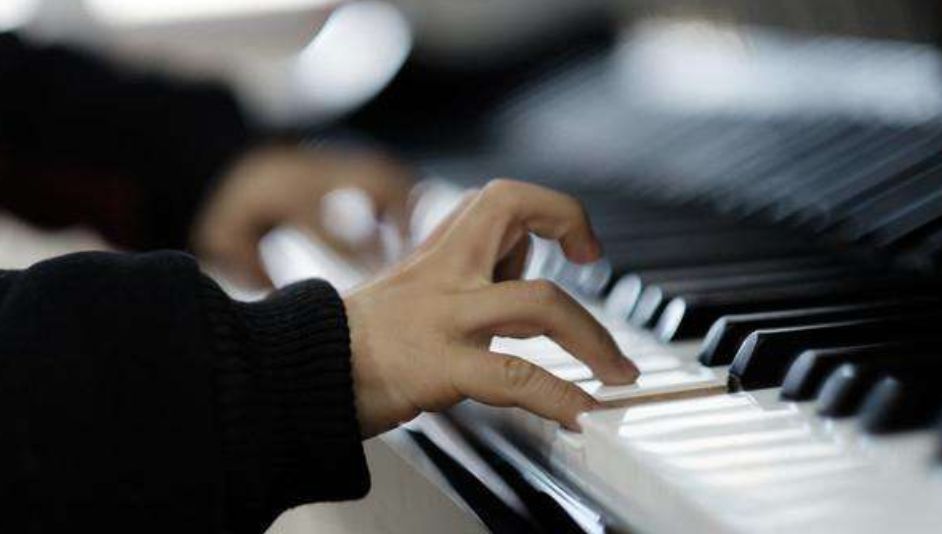 两个天才宝贝的养成日记|不一样的学琴路