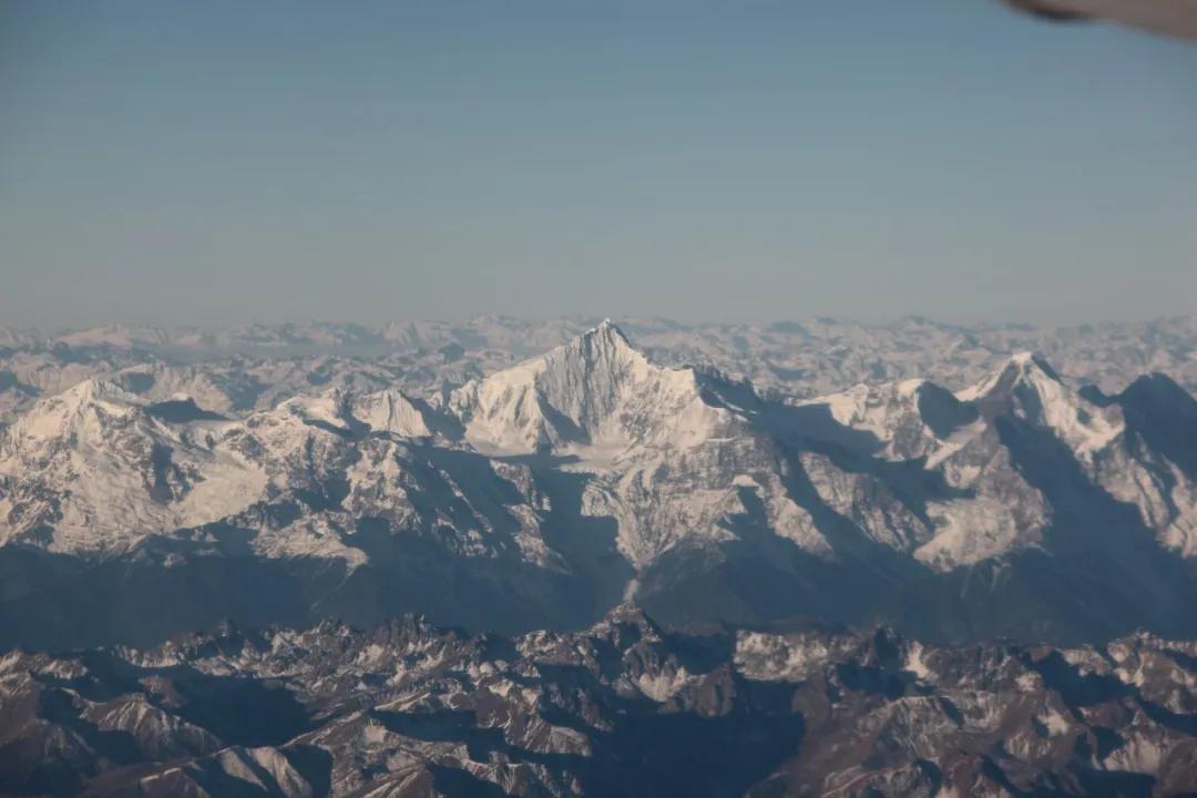 这座比《盗墓笔记》更危险的雪山，他守了35年