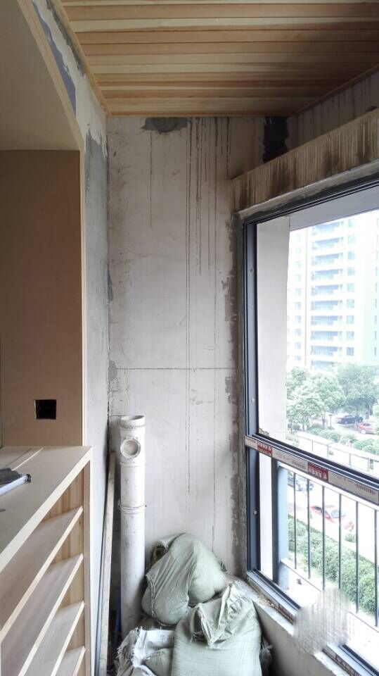 开发商排气管可以安在顶楼家里吗,通到楼顶的排烟管道价格