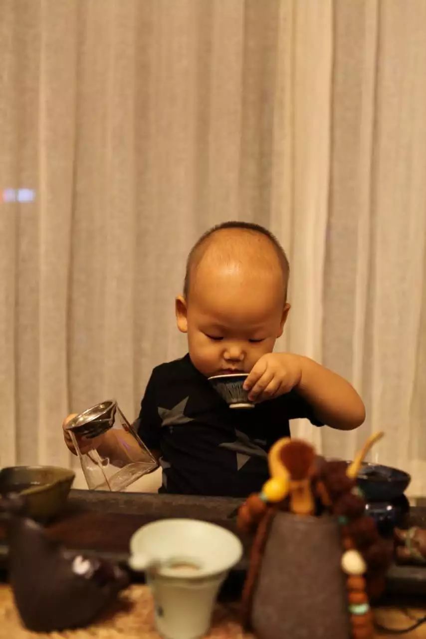 臻封面Vol.2|她是差不多小姐，更是狠角色美妈