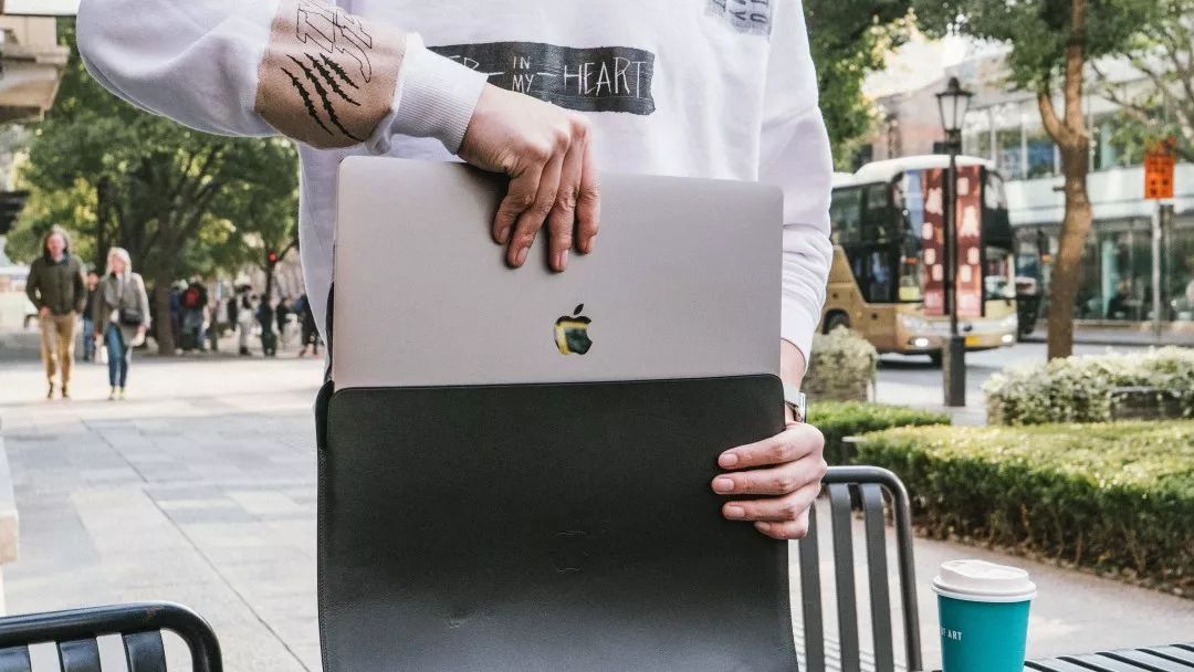 macbookpro三千左右的,macbookpro16寸选i7还是i9