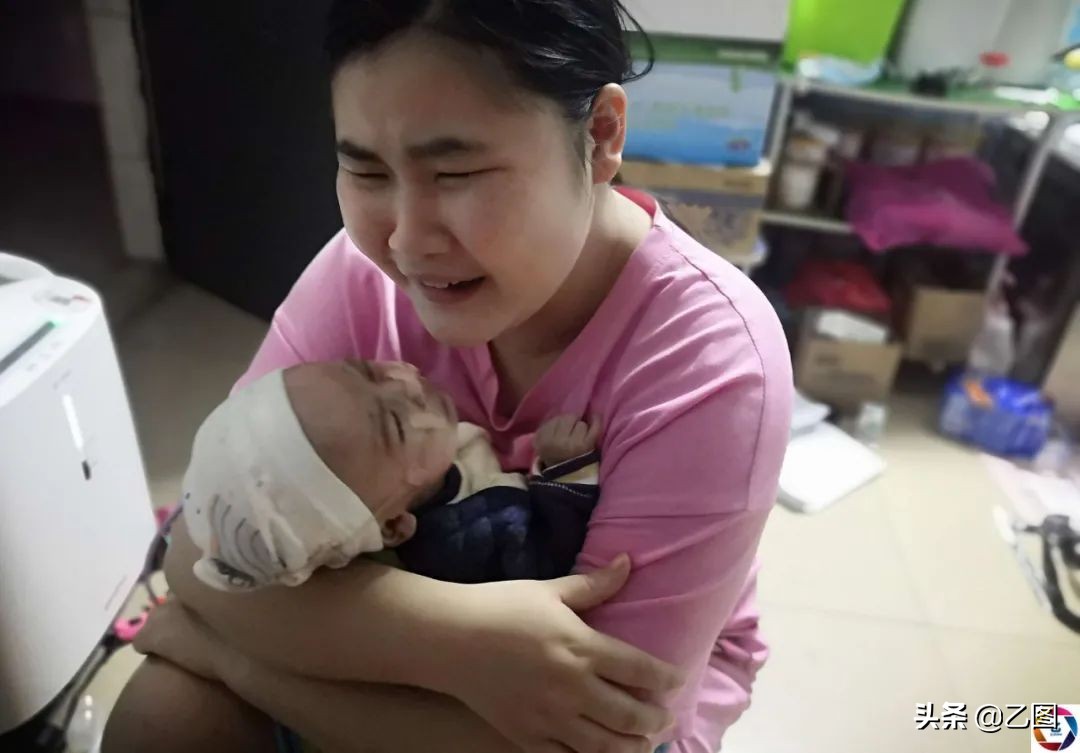 6个月的男宝才15斤,6个月的男婴体重才5公斤是正常吗