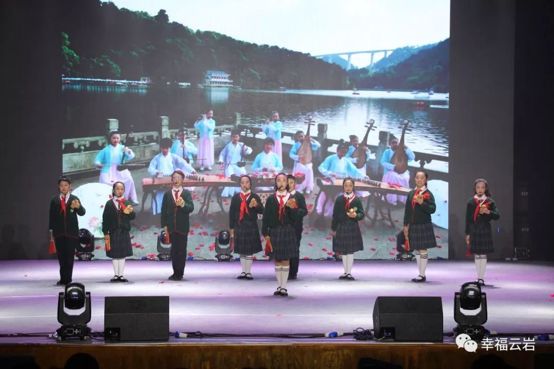 贵阳云岩区第一小学怎么样,贵阳云岩区第一小学简介