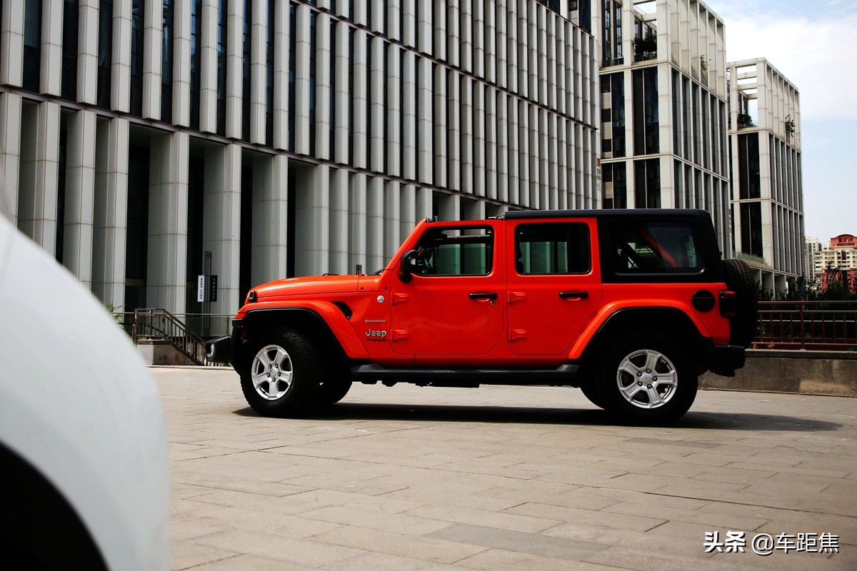 牧马人沉浸式体验白色内饰,体验牧马人卢比肯