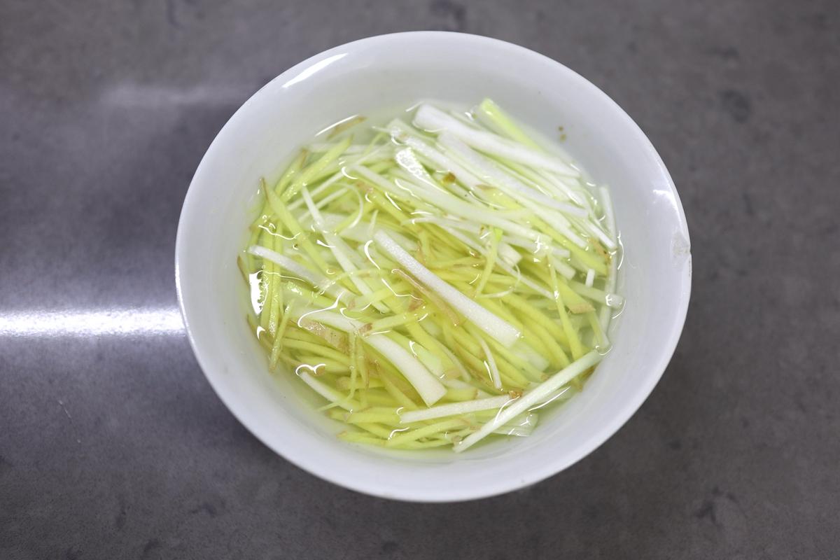 红烧狮子头不油炸家常做法,狮子头的正宗做法不油炸