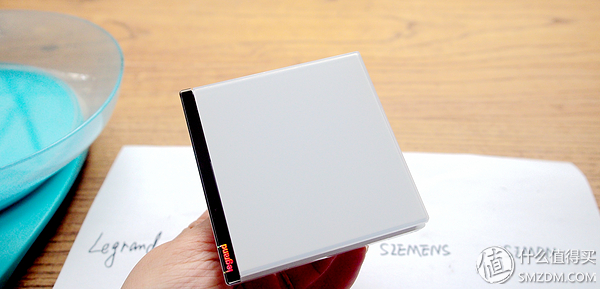 罗格朗开关插座内部结构如何组装,施耐德罗格朗西蒙哪个性价比高