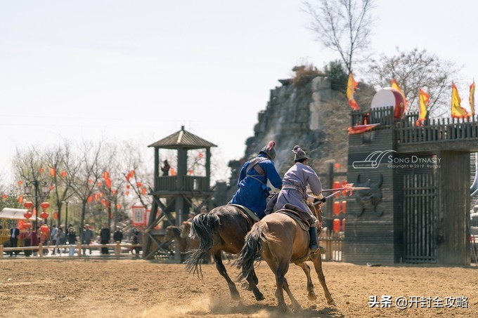 【一画一书览清园】千年汴京城里，做一场灯火阑珊的东京华梦