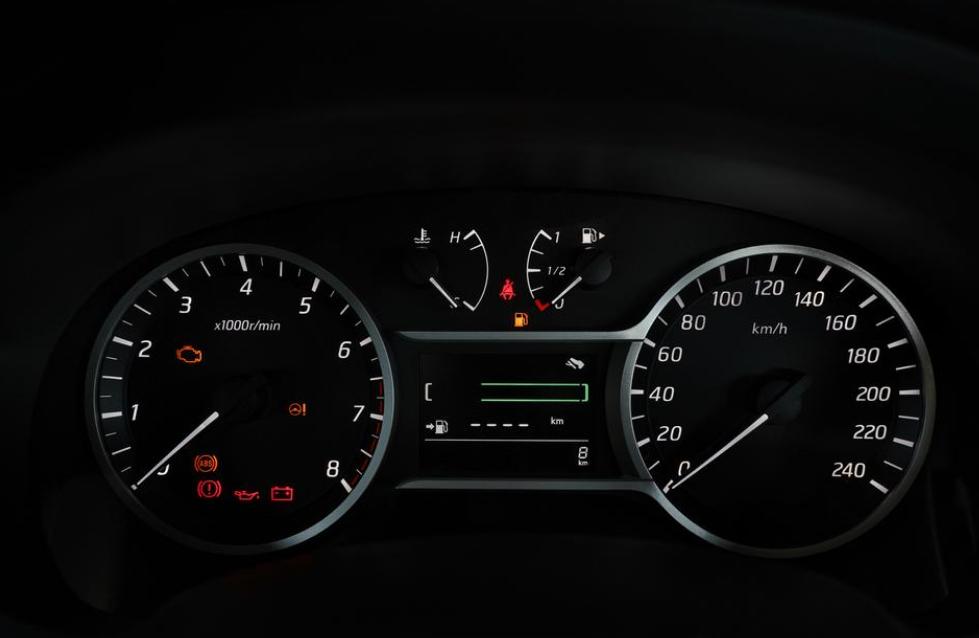 日产蓝鸟老款和新款,2021款日产蓝鸟值不值得买