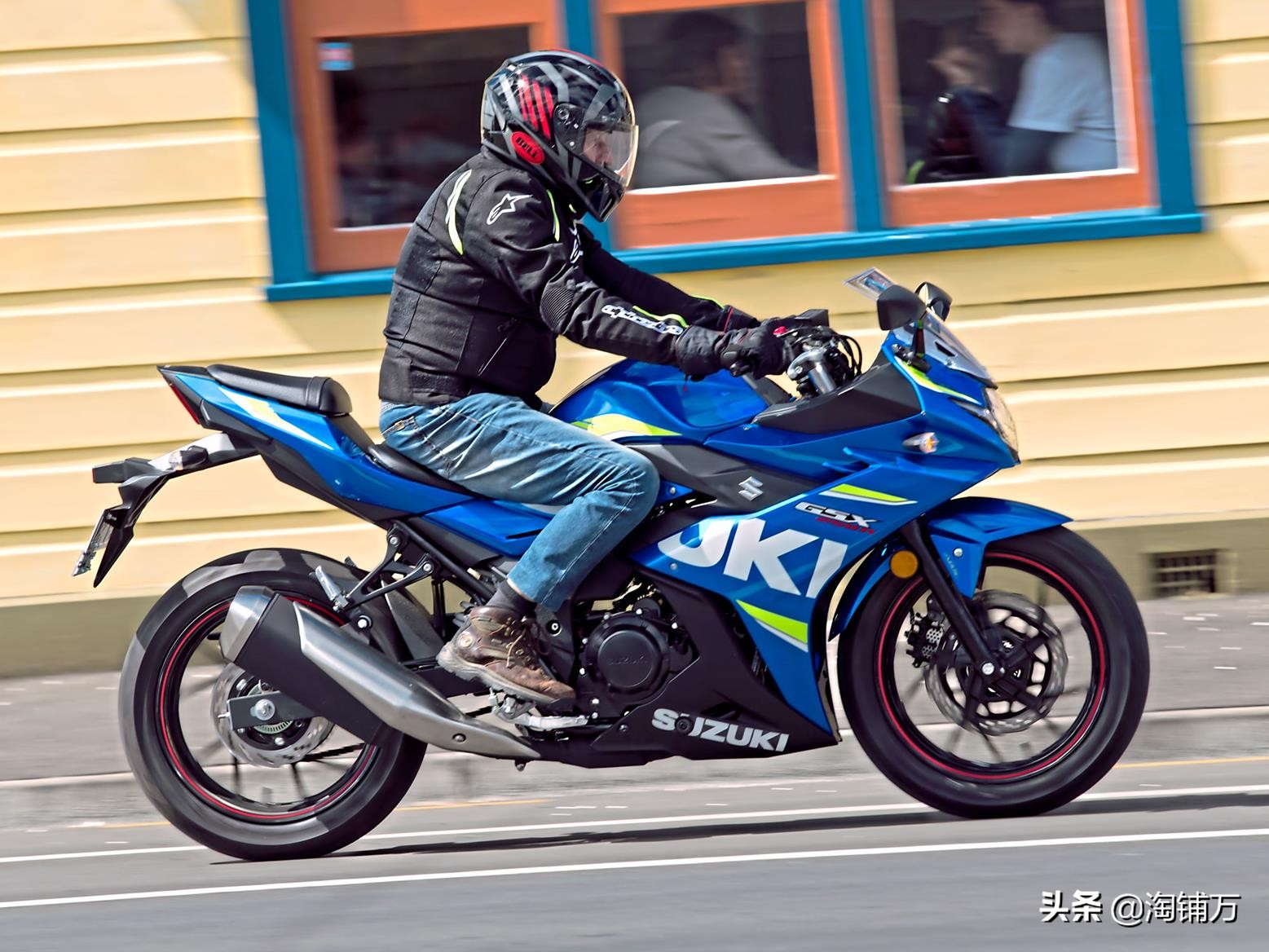 适合轻度摩旅的10款专用车型推荐,英雄所见略同意大利