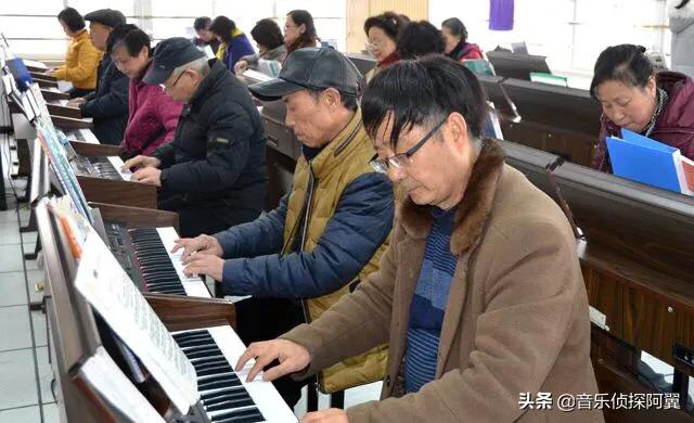 初学者学弹钢琴电子琴,钢琴入门电子琴怎么弹得好一点