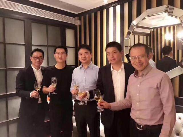 又一电商巨头陨落靠烧钱起家,社交电商平台目前有哪些