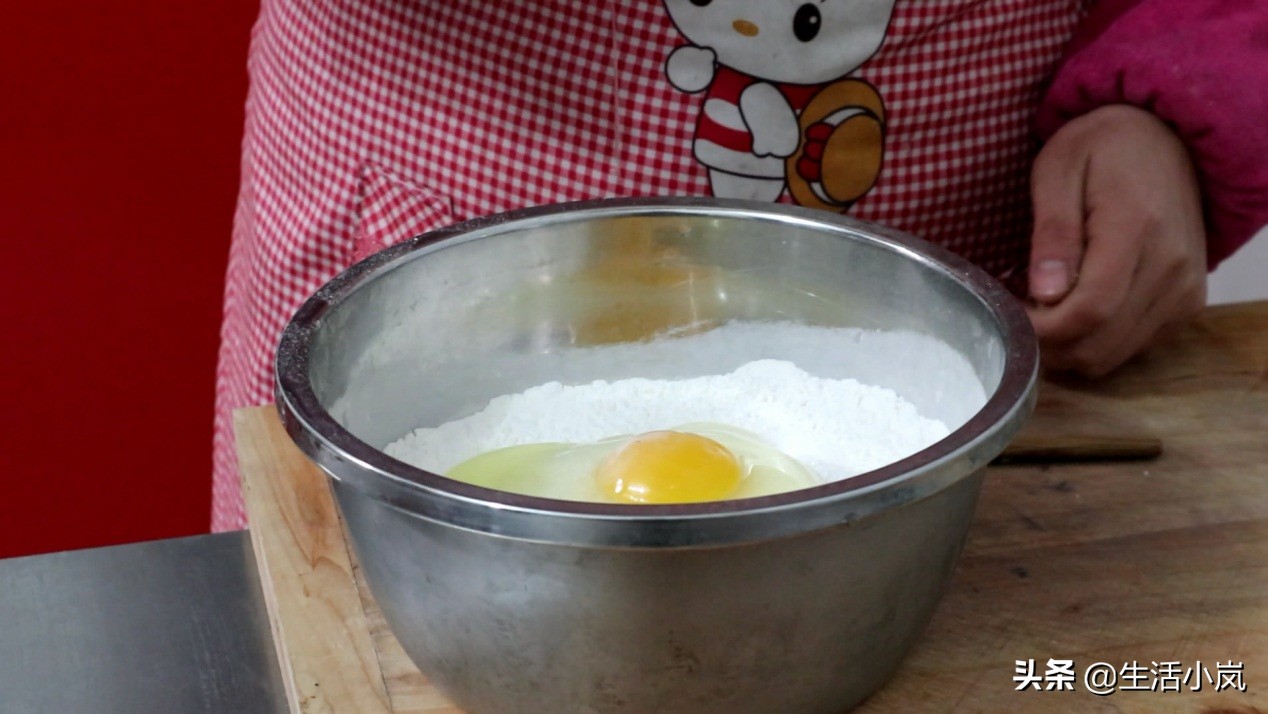 怎么炸软麻花里软外酥,炸出香脆的麻花