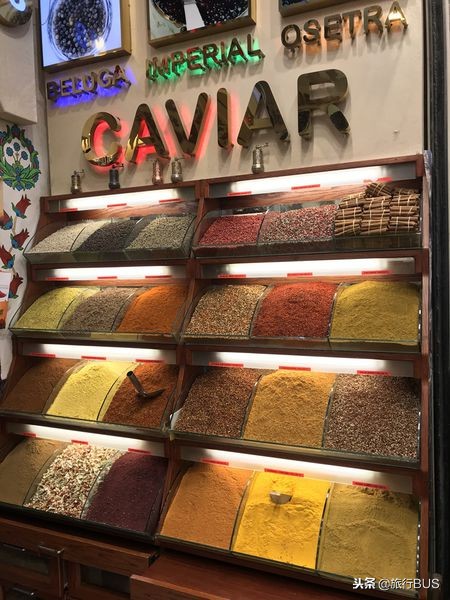 「土耳其」必买伴手礼（蓝眼睛、玫瑰精油、香料等……