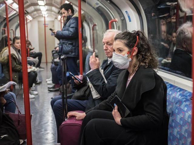 美国人排队囤积中国货,美国人囤中国货