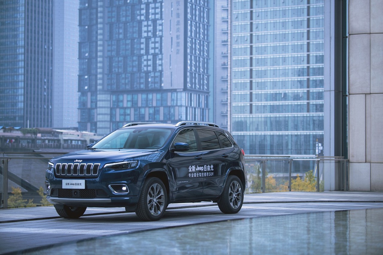 优惠20万jeep大切诺基值得入手吗,冷门七座越野车