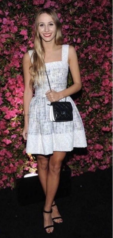 显瘦修饰腿型的裙子,显瘦a字裙胖mm推荐