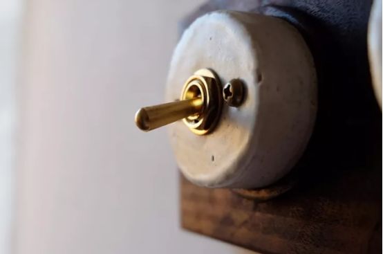 这巴掌大的地方,90%的家都装的雷同