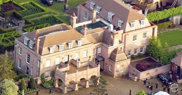 梅西和c罗谁豪宅最好,c罗梅西内马尔家庭氛围区别