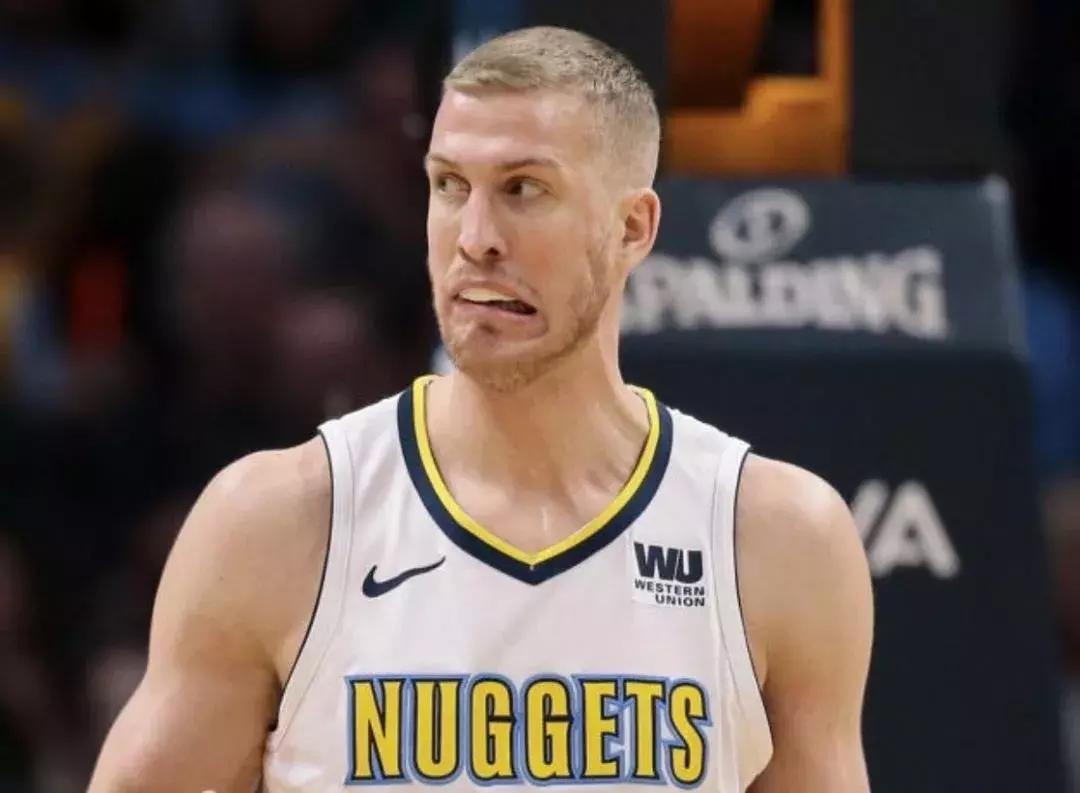 约老师+博班！血虐意大利32分，这内线谁遇谁倒霉...