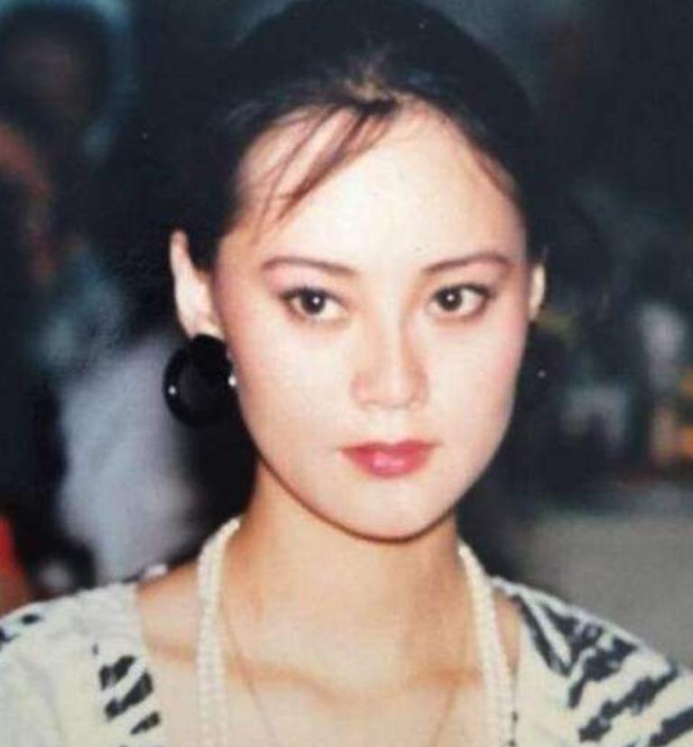 6对撞名女星，同名不同命，有人处成姐妹，有人无辜受牵连