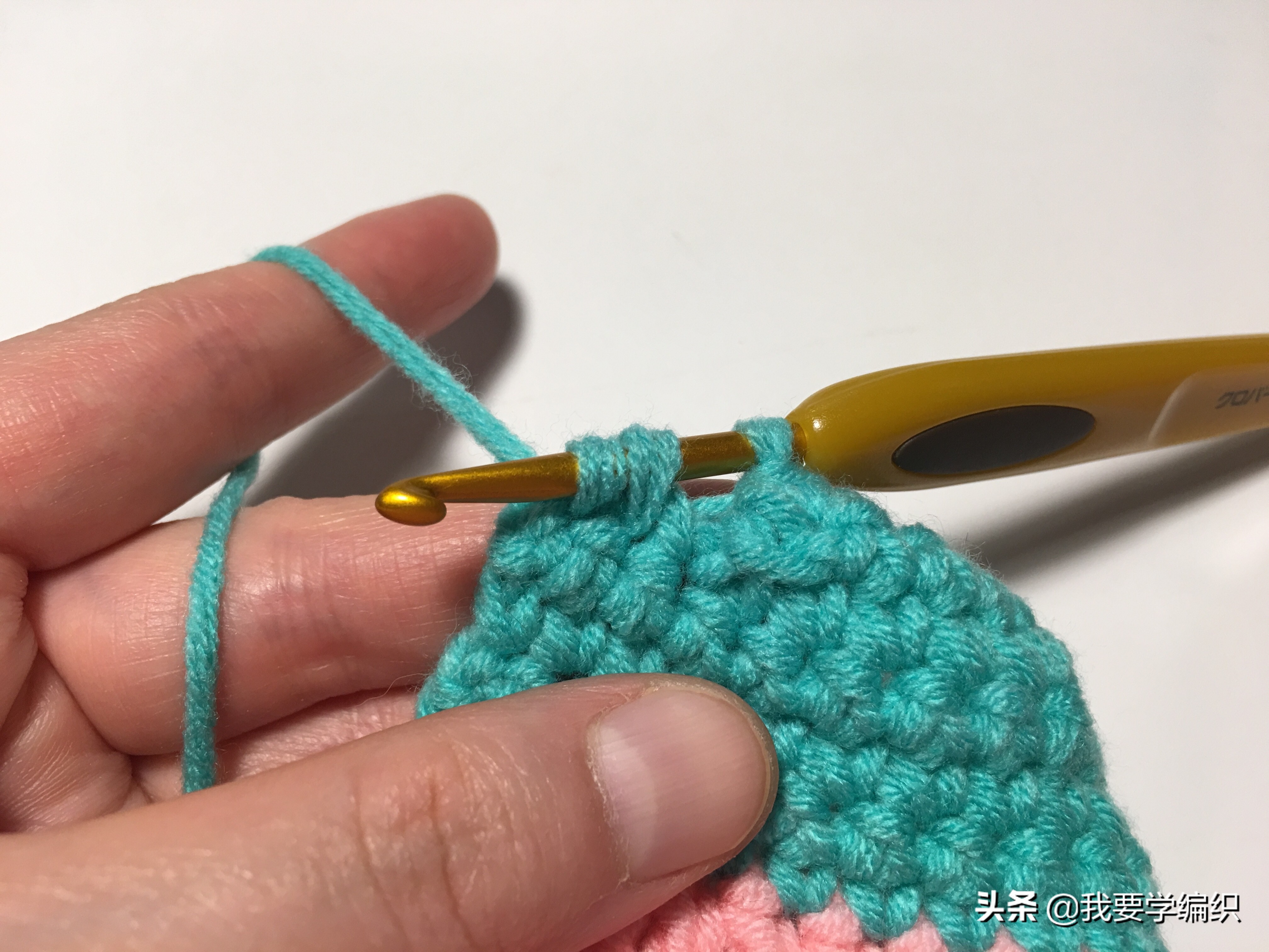 可爱的婴儿鞋钩法,可爱的钩针宝宝鞋子