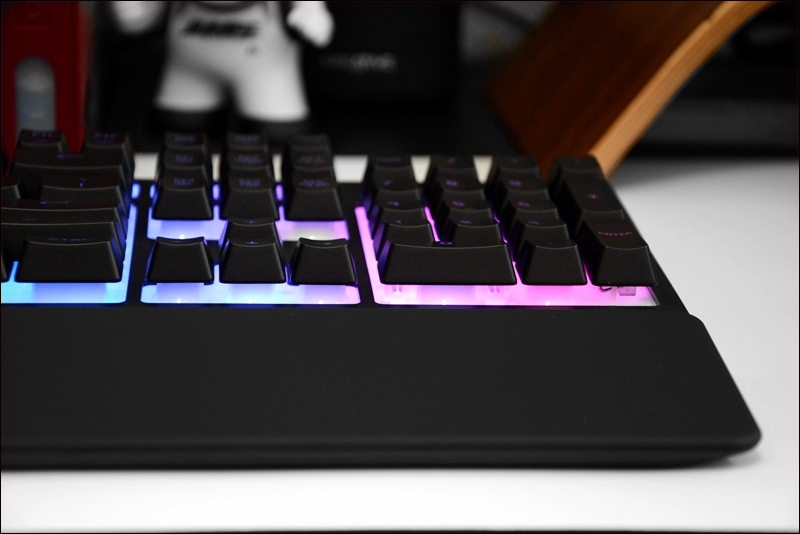 赛睿键盘红轴与青轴区别,赛睿键盘黑轴和红轴哪个好