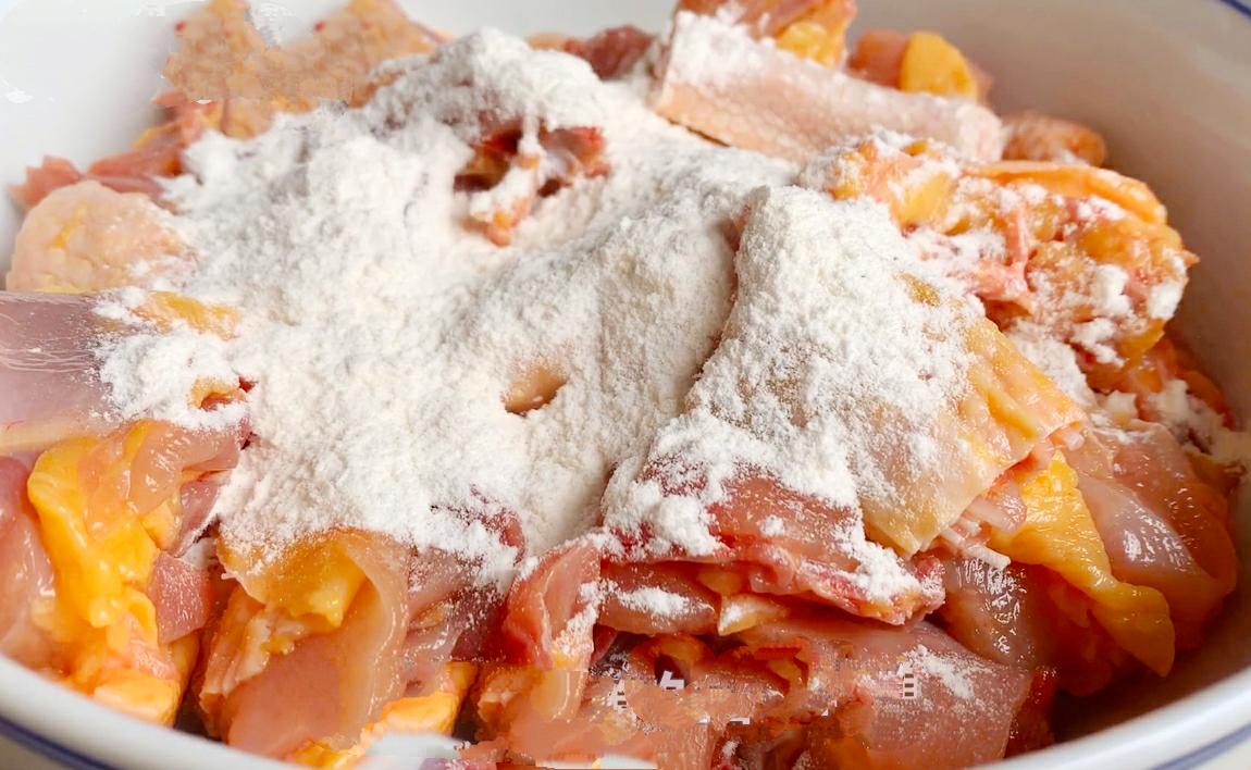 炖鸡肉切记不要焯水和直接下锅,鸡肉不焯水怎么炖好喝