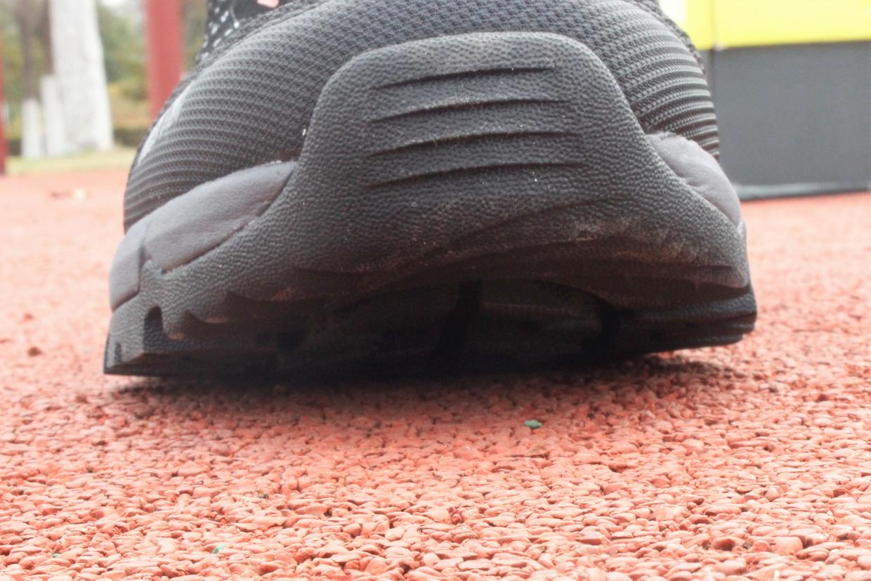 徒步选择什么样的鞋,公认脚感最好的10双登山徒步鞋