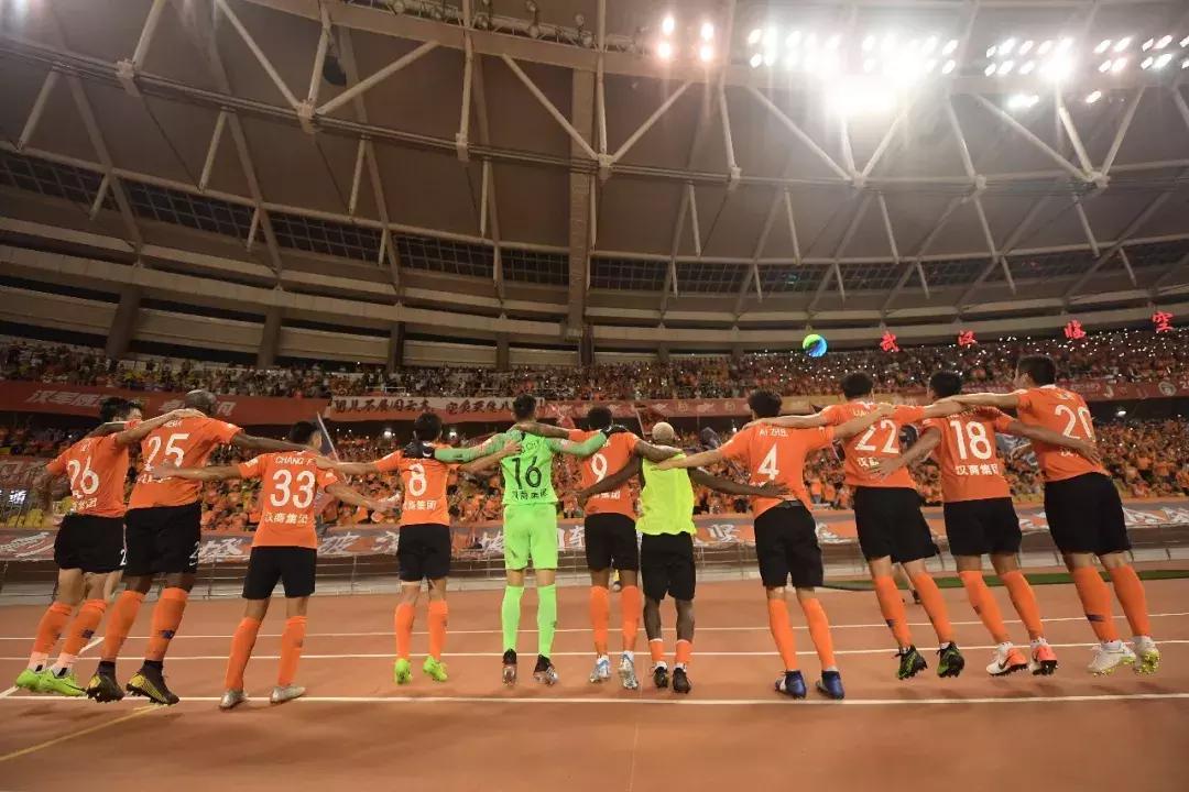 武汉卓尔4比3逆转广州富力,武汉卓尔赢球