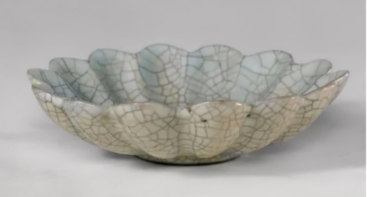 宋代哥窑器传世绝品基本特征,宋代哥窑瓷存世多少件