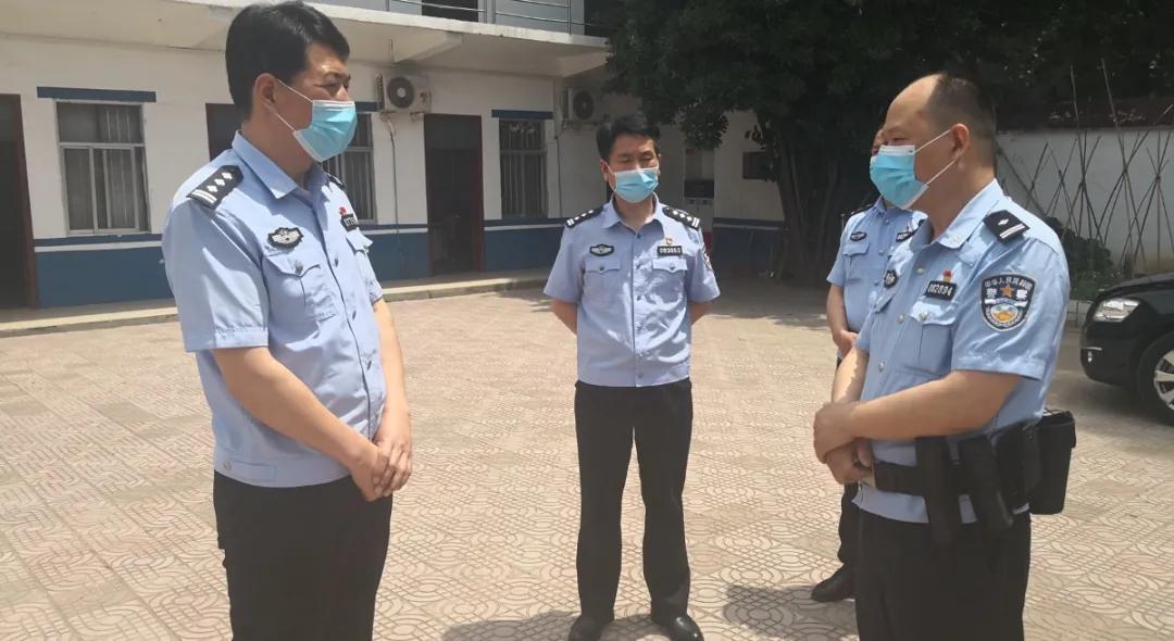 高青同志深入基层所队督导检查全国“*会两**”安保工作