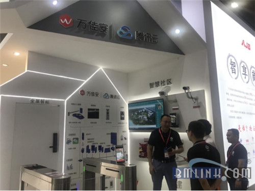 「建博会特辑」万佳安智能家居携创意产品亮相建博会