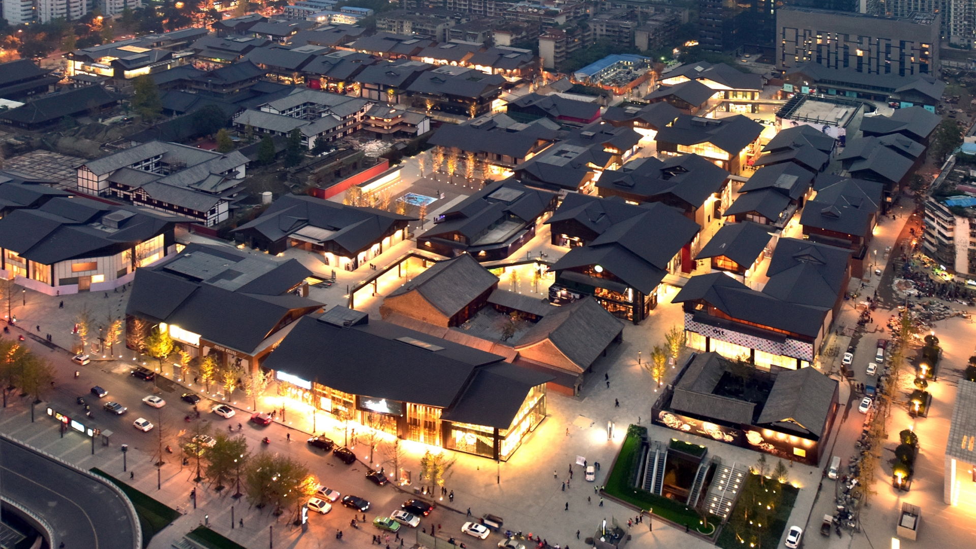 重庆弹子石老街和洪崖洞哪个好看,重庆洪崖洞vs成都宽窄巷子