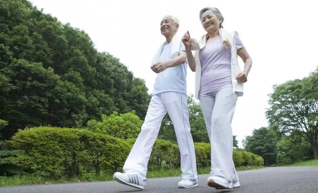 饭后怎么样运动最合适,晚饭后多长时间可以运动