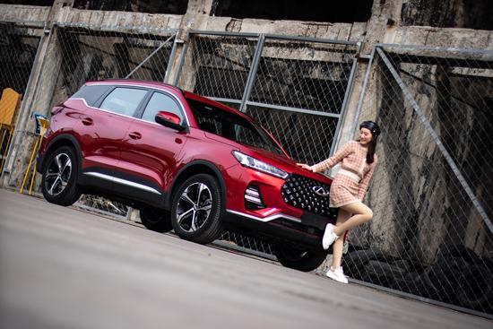 触感肉测小姐姐直呼好嫁的瑞虎7PRO