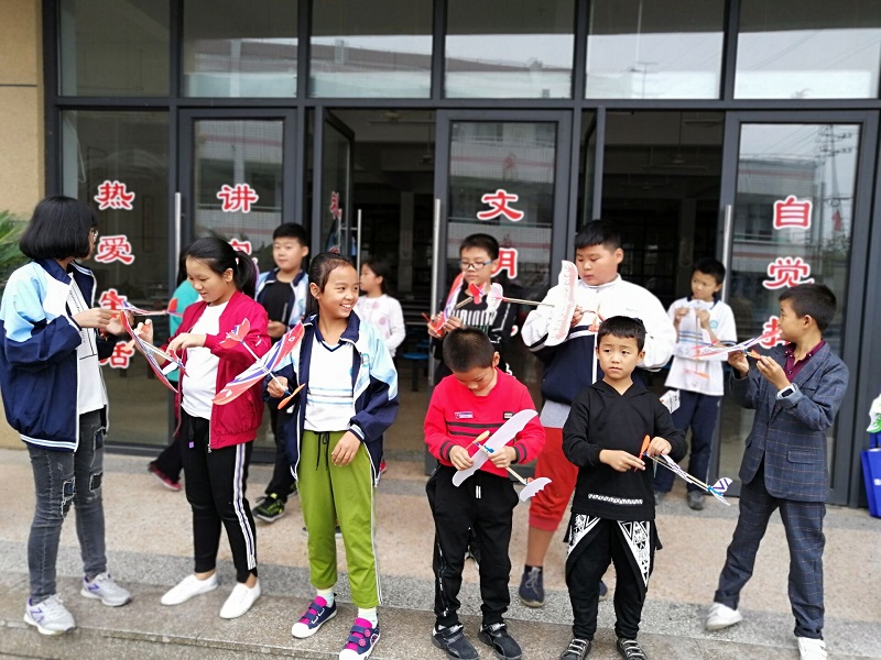 流动少年宫点亮山村孩子的艺术梦,小学流动少年宫活动