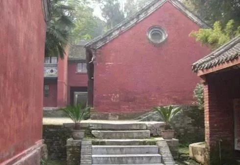 娌冲崡鍗楅槼鍗冨勾鍙ゅ,鍗楅槼瀵哄簷椋庢櫙