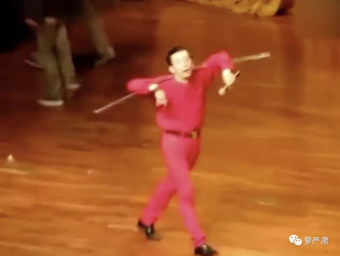 从万人力挺到群嘲，只要两年