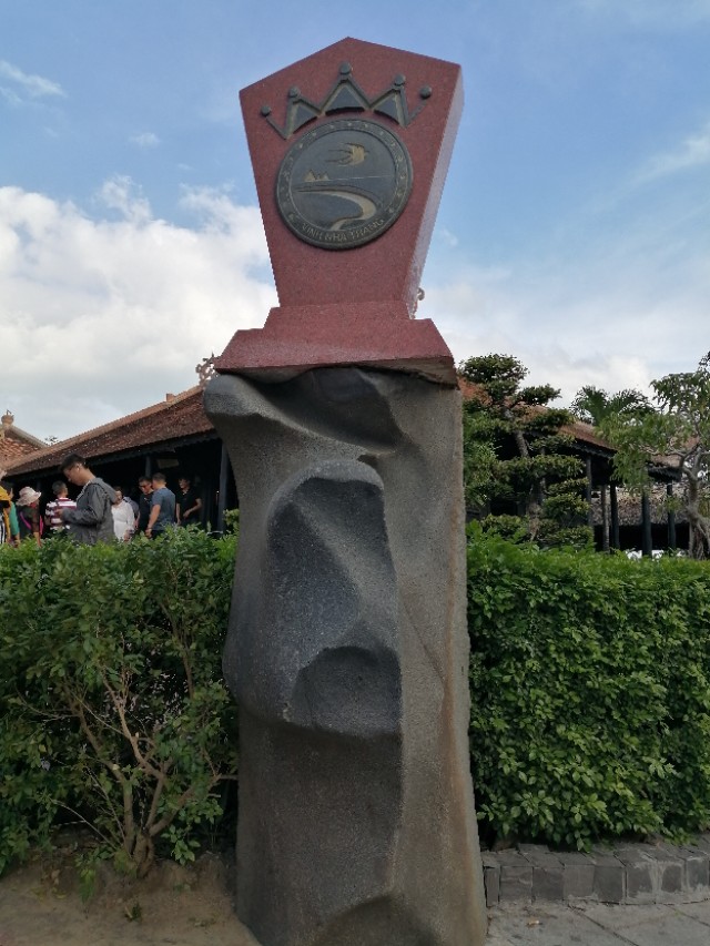 站在楼顶看芽庄全景,站在国门看越南