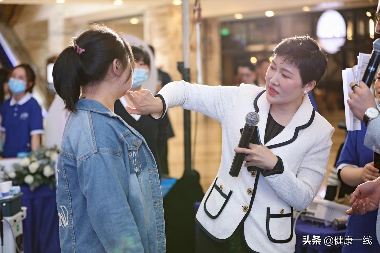 京东健康瘦身超级品类日首推秀域智能纤体服务，躺着拥有小蛮腰