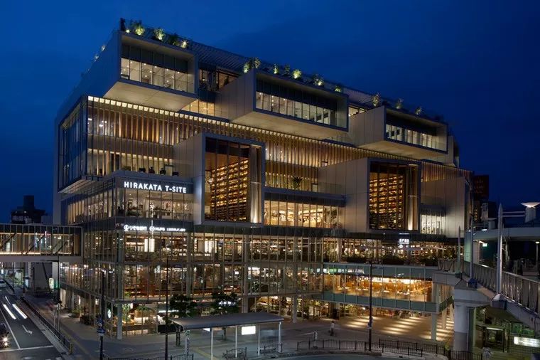 看惯了千篇一律,看惯了千篇一律的风景