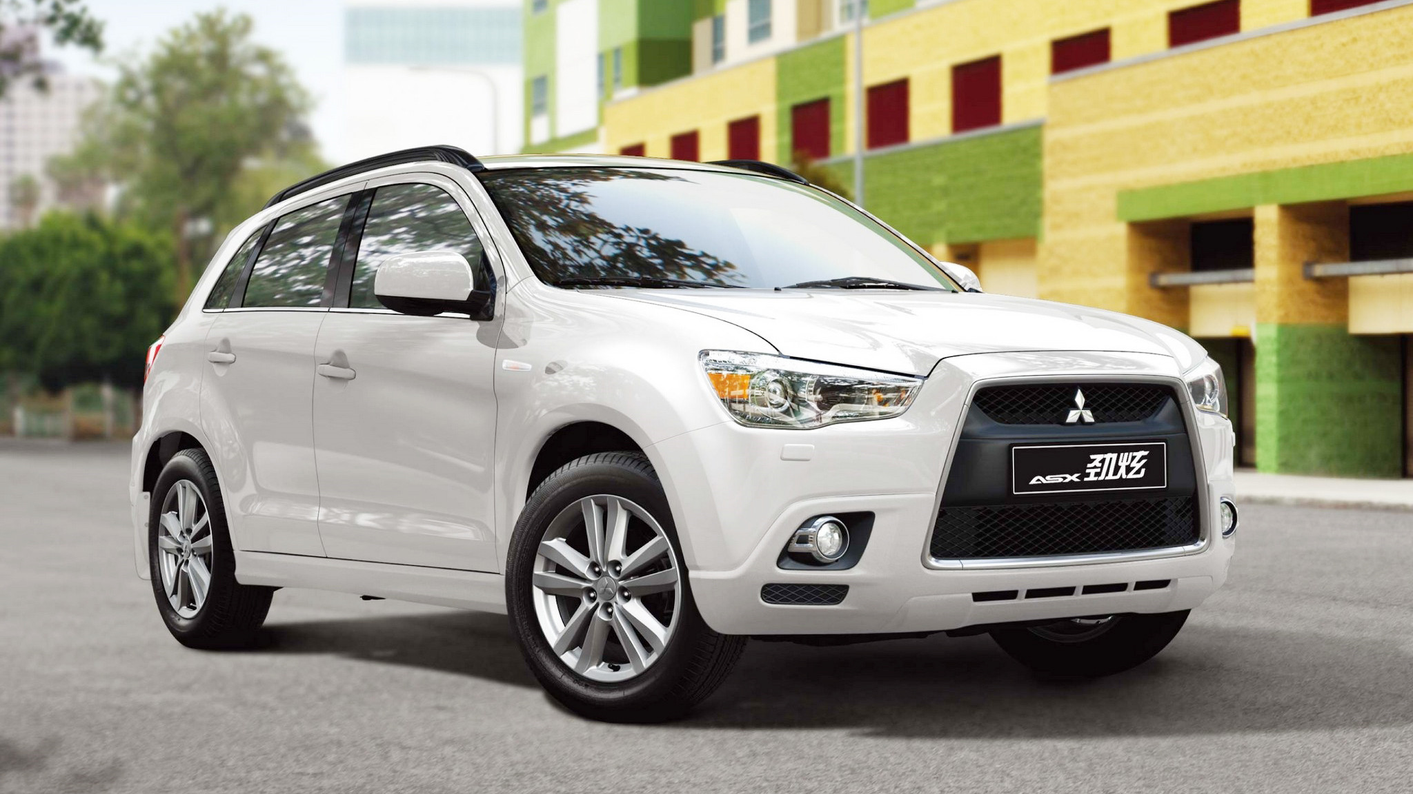 11年款的日系车商务车,11款丰田日系车