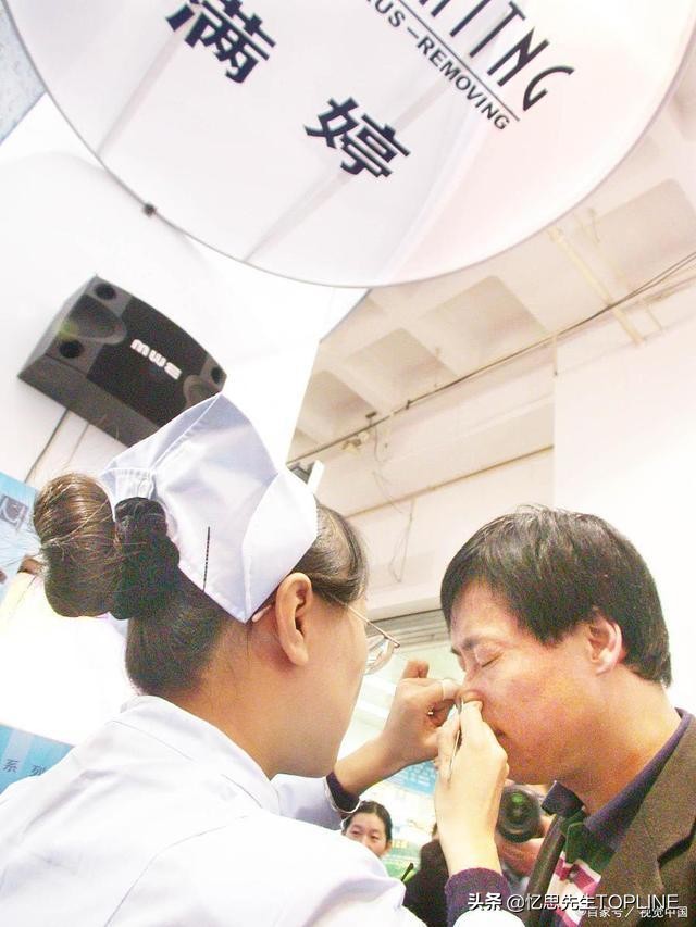 脸上总是长痘痘，而且长期反复，怎么办？试一下这几个方法