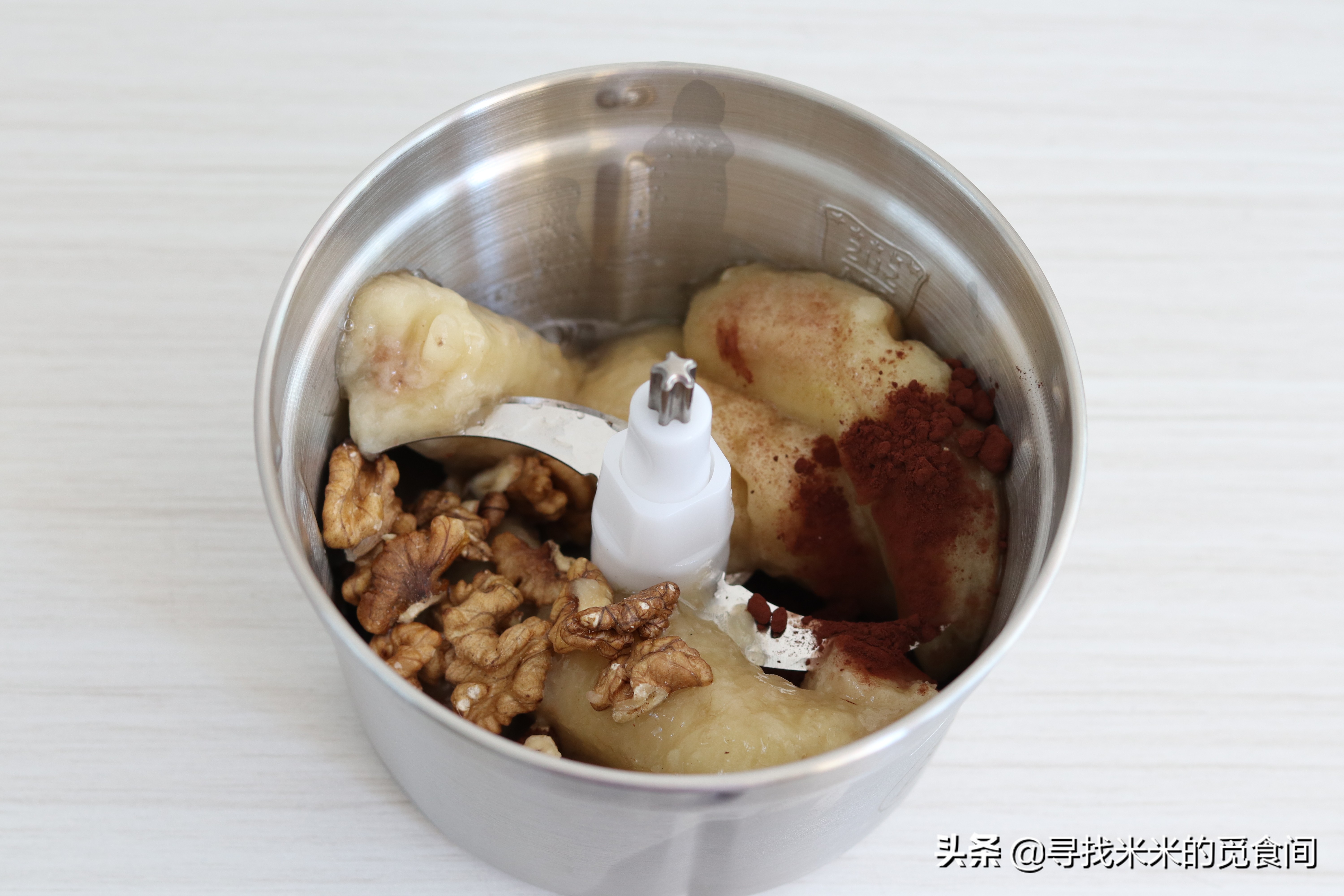 低糖低脂低卡的冰淇淋怎么做 (低脂低糖奶油冰淇淋)