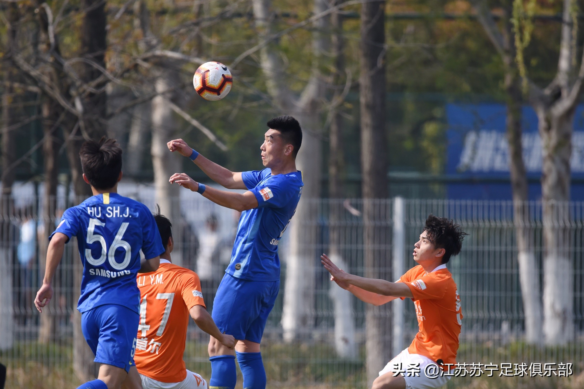 江苏苏宁张凌峰,张凌峰江苏足球视频