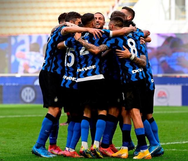 孔蒂的352阵容与小鹰的352阵容区别,孔蒂来了ac米兰会崛起吗