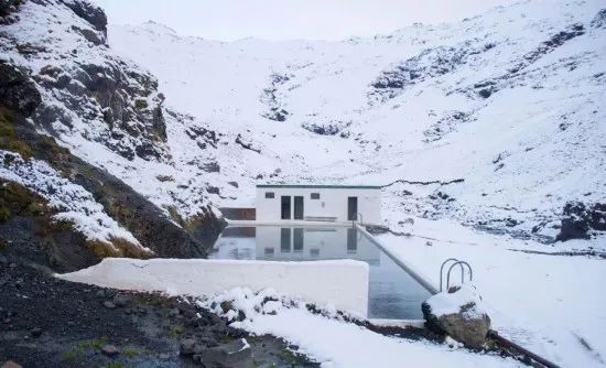 全世界最秀的泳池集合，来一场说走就走的旅行吧