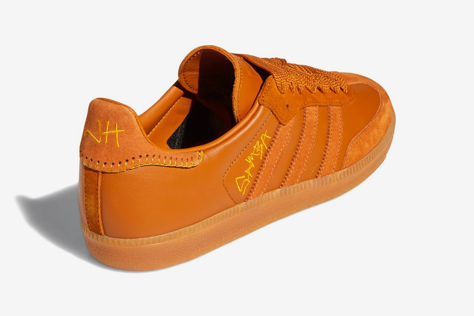 阿迪达斯贝壳头薄荷绿搭配,乔纳希尔联名系列