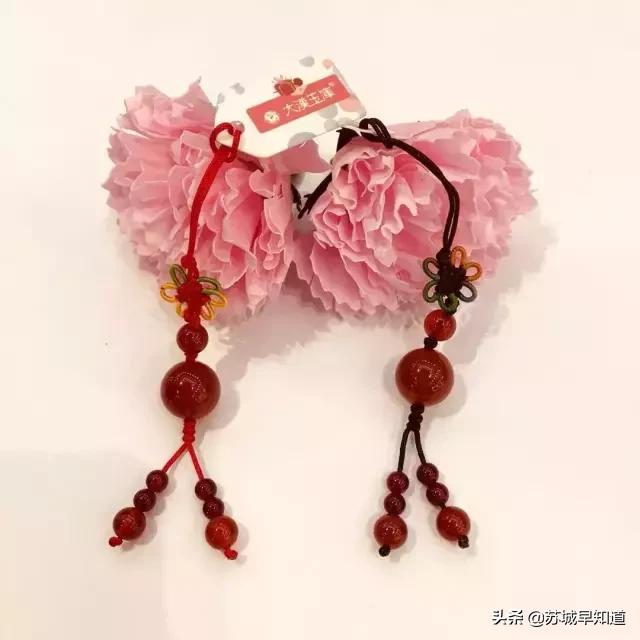 长期佩戴的玉石会不会变小,一直佩戴的翡翠什么样