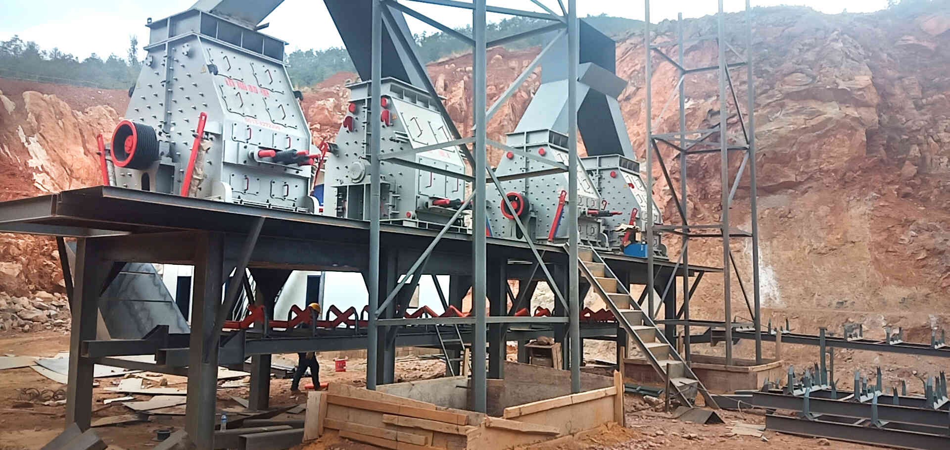 玄武岩打出的石子怎么样？需要哪些碎石设备？